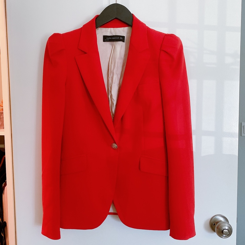 Zara Red blazer ❣️